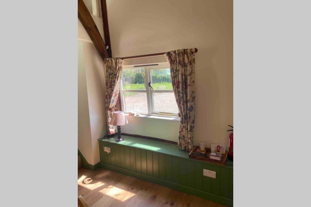 Gorgeous Comfortable Barn With Huge Private Orchard In Quiet Suffolk Location Depden Ngoại thất bức ảnh